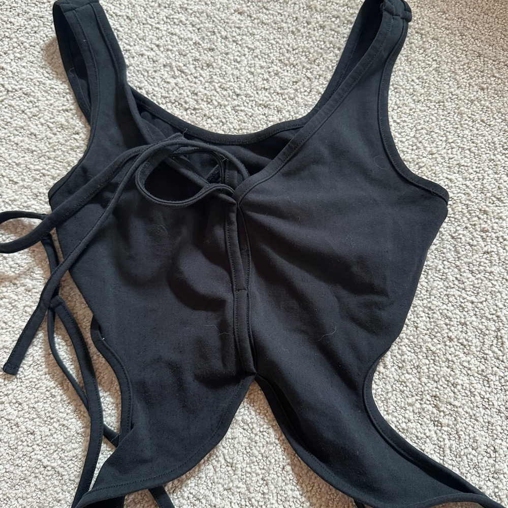 LESUGIATELIER Women's Black Tie-Front Cutout Camisole